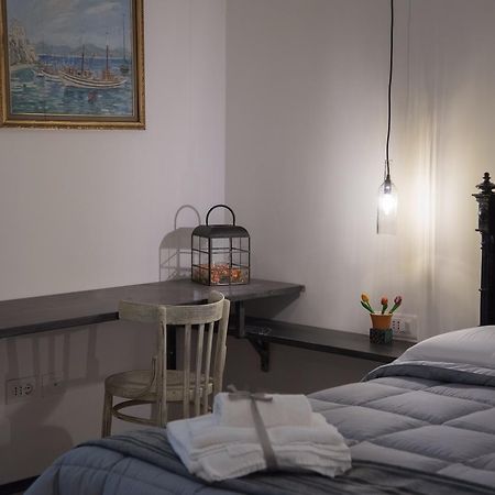 Bed and Breakfast Villino Teresa à Salernes Extérieur photo